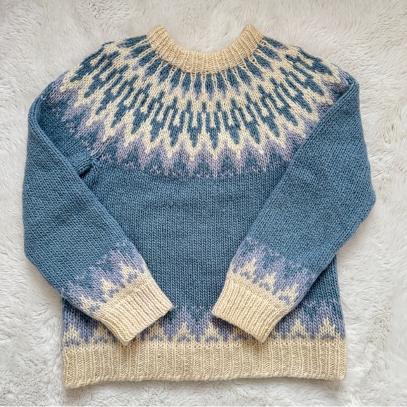 Hand Knit Icelandic Lopapeysa Sweater - Picture 2 of 7